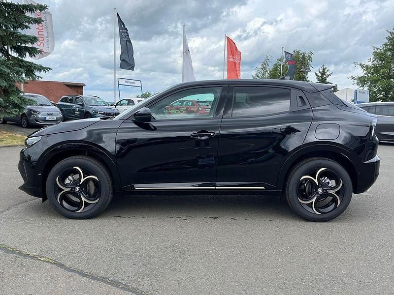 Neu Alfa Romeo Junior 145 PS (106 kW) 2026 Schwarz SUV
