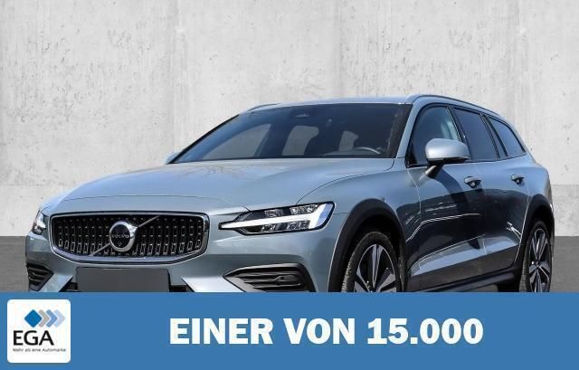 Gebraucht Volvo V60 CC Plus 197 PS (144 kW) 2023 Grau metallic Kombi