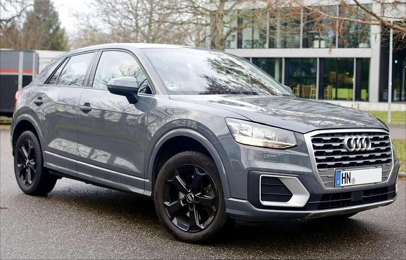 Gebraucht Audi Q2 Sport 116 PS (85 kW) 2018 Grau SUV