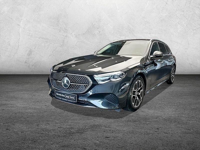 Gebraucht Mercedes E200 204 PS (150 kW) 2024 Grau Kombi