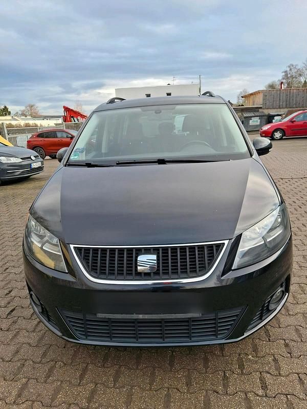 Schwarz Gebraucht 2011 Seat Alhambra Style Van / Kleinbus | 7.950 € (Fairer Preis) - Bild 1/4