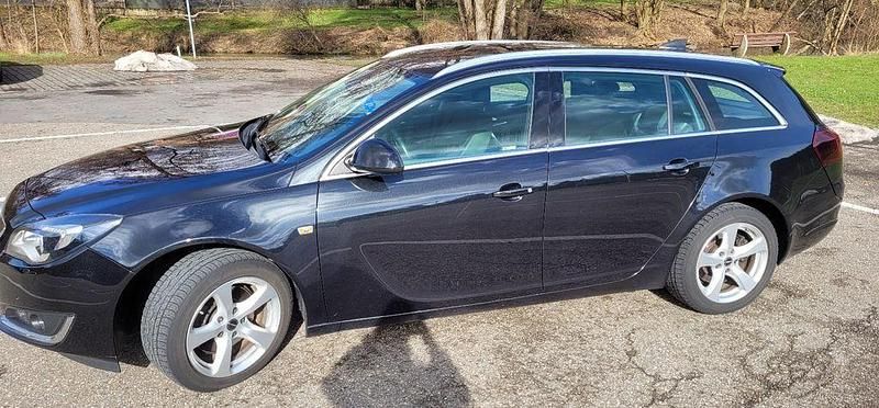 Gebraucht Opel Insignia Edition 170 PS (125 kW) 2016 Schwarz Kombi