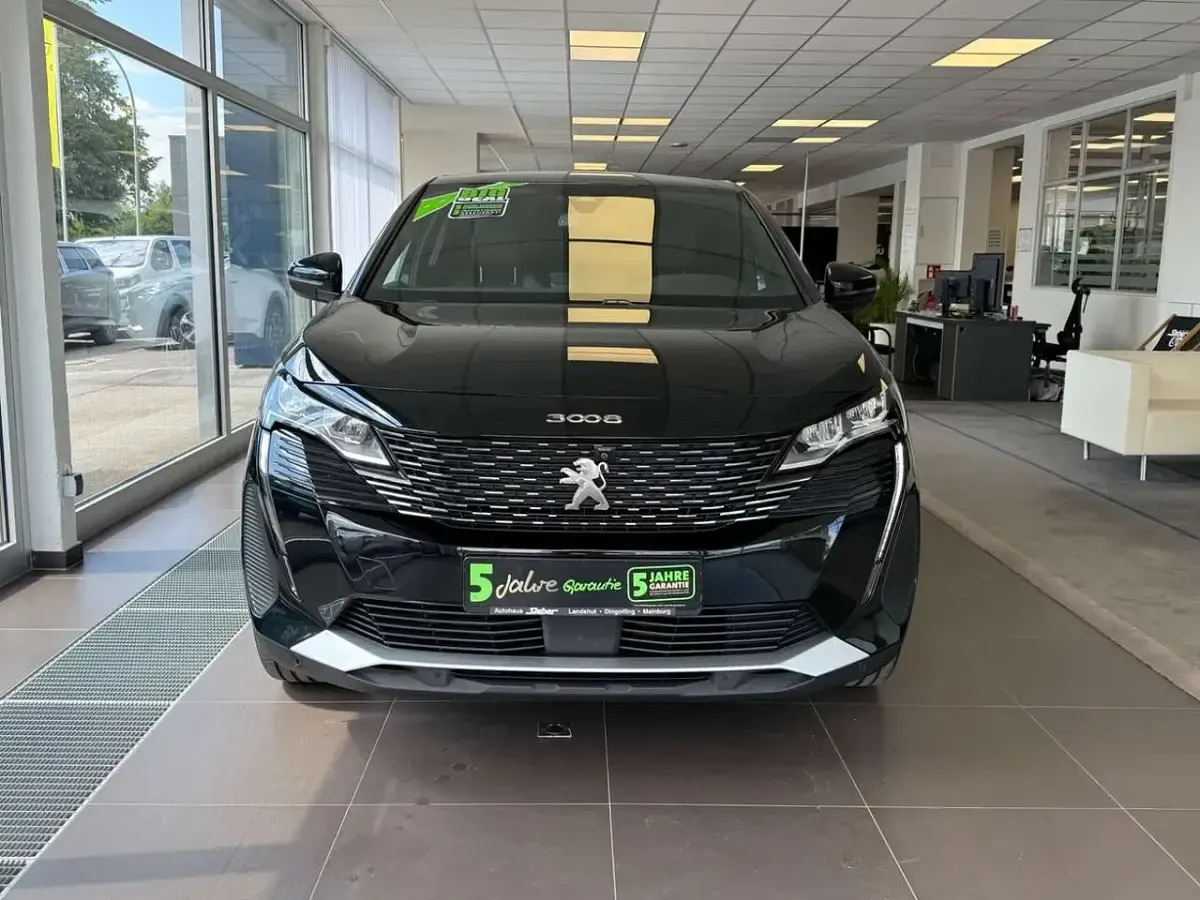 Gebraucht Peugeot 3008 Allure 136 PS (100 kW) 2023 Schwarz SUV