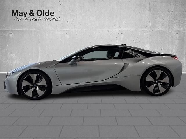 Gebraucht BMW i8 Sport Line 362 PS (266 kW) 2017 Silber Coupé