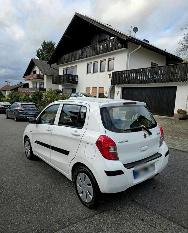 Gebraucht Suzuki Celerio Club 68 PS (50 kW) 2017 Weiß Kleinwagen