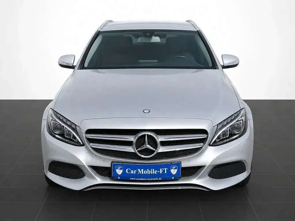 Gebraucht Mercedes C180 156 PS (114 kW) 2015 Silber Limousine