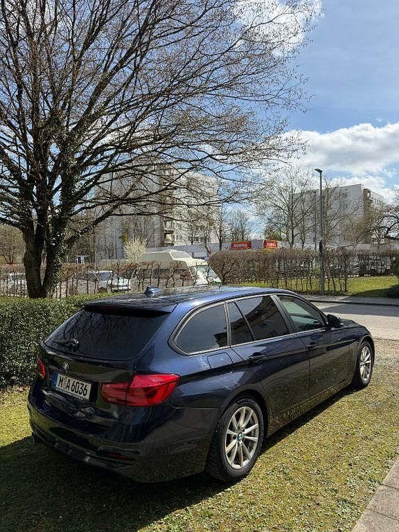 Gebraucht BMW 320 Advantage 190 PS (139 kW) 2016 Kombi