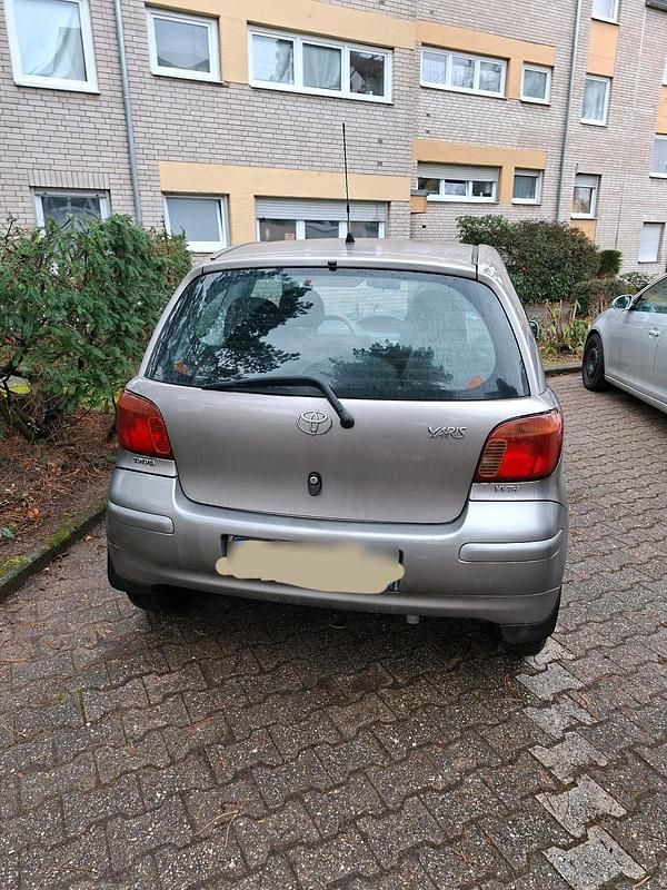 Gebraucht Toyota Yaris 87 PS (63 kW) 2004 Braun Kleinwagen