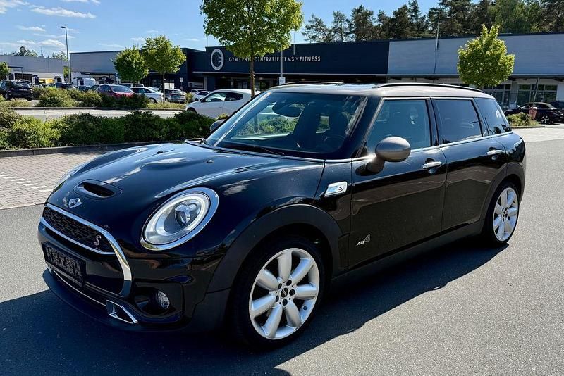Schwarz Gebraucht 2018 Mini Cooper S Clubman Kombi | 12.950 € (Fairer Preis) - Bild 1/4