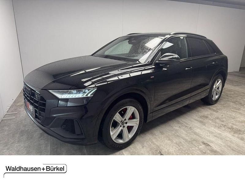 Mythosschwarz (metallic) Gebraucht 2022 Audi Q8 S-Line SUV | 63.950 € (Fairer Preis) - Bild 1/4