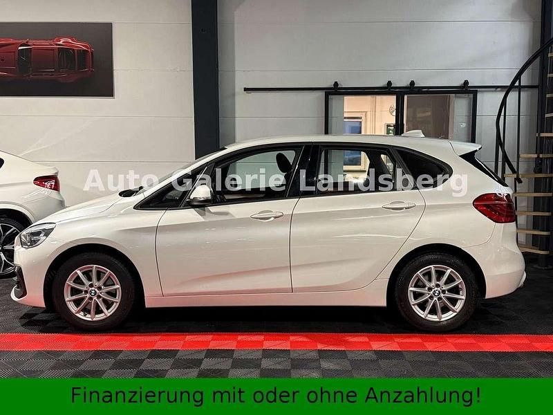 Gebraucht BMW 220 Advantage 192 PS (141 kW) 2018 Mineralweiss Van / Kleinbus