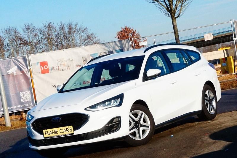 Gebraucht Ford Focus Cool & Connect 140 PS (102 kW) 2022 Weiß Kombi