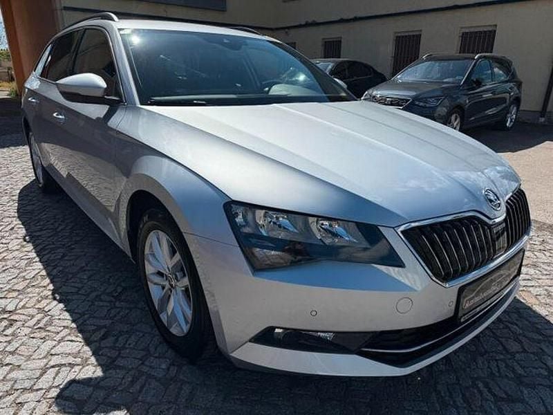 Gebraucht Skoda Superb Ambition 150 PS (110 kW) 2018 Silber Kombi