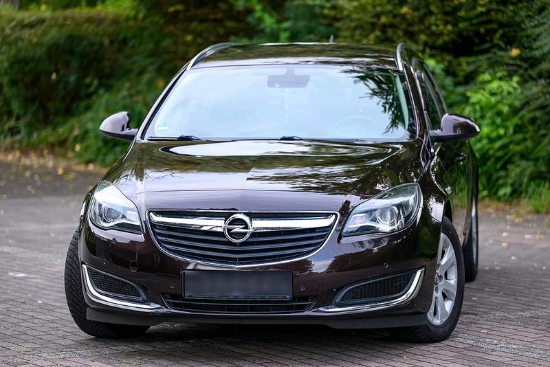 Braun Gebraucht 2017 Opel Insignia Kombi | 6.000 € (Superpreis) - Bild 1/4