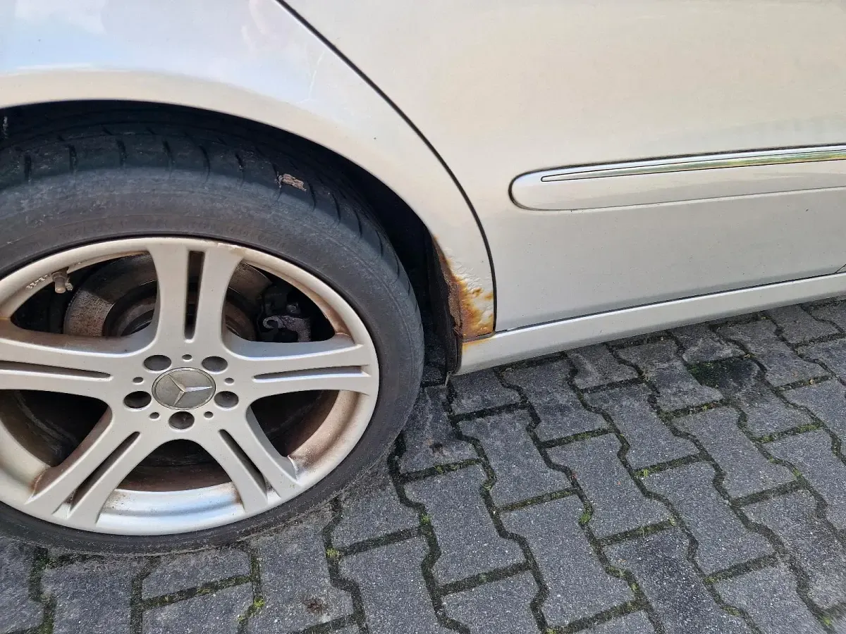 Occasion Mercedes E240 170 ch (125 kW) 2002 Argent Berline