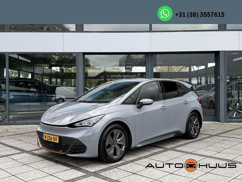 Grau Gebraucht 2022 Cupra Born Kleinwagen | 19.900 € (Guter Preis) - Bild 1/4