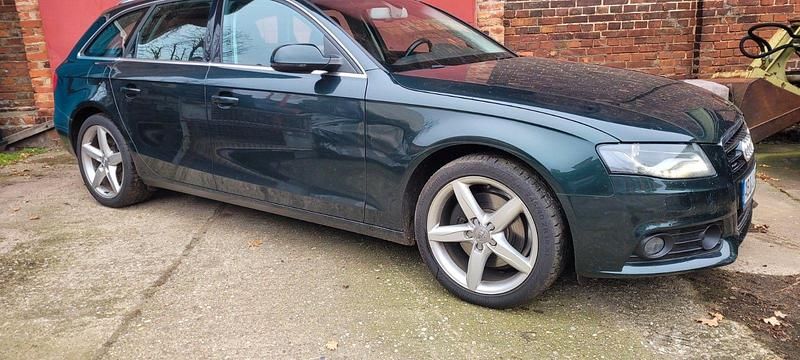Gebraucht Audi A4 Ambiente 239 PS (175 kW) 2010 Grün Kombi