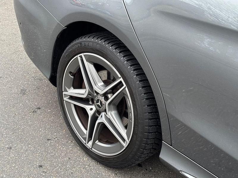 Gebraucht Mercedes C300 AMG line 258 PS (189 kW) 2018 Grau Limousine