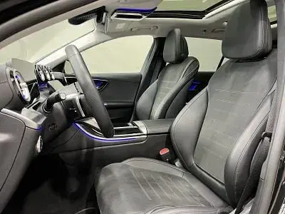 Gebraucht Mercedes C180 AMG 170 PS (125 kW) 2025 Schwarz Limousine