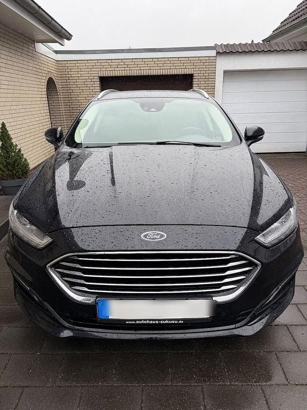 Schwarz Gebraucht 2021 Ford Mondeo Titanium Kombi | 14.490 € (Superpreis) - Bild 1/4