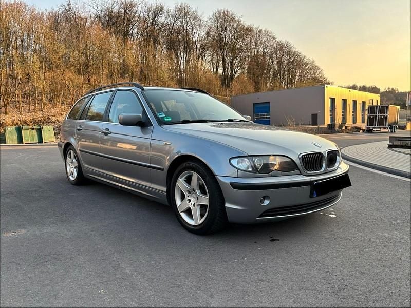 Gebraucht BMW 325 192 PS (141 kW) 2004 Silber Kombi