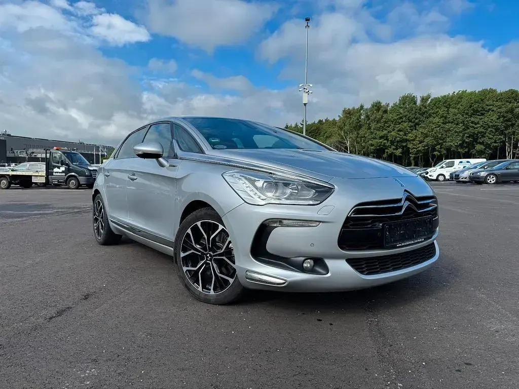 Gebraucht Citroën DS5 179 PS (131 kW) 2015 Grau Kleinwagen
