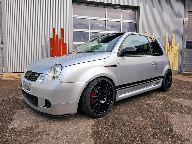 Silber Gebraucht 2003 VW Lupo GTI Kleinwagen | 9.900 € - Bild 1/4