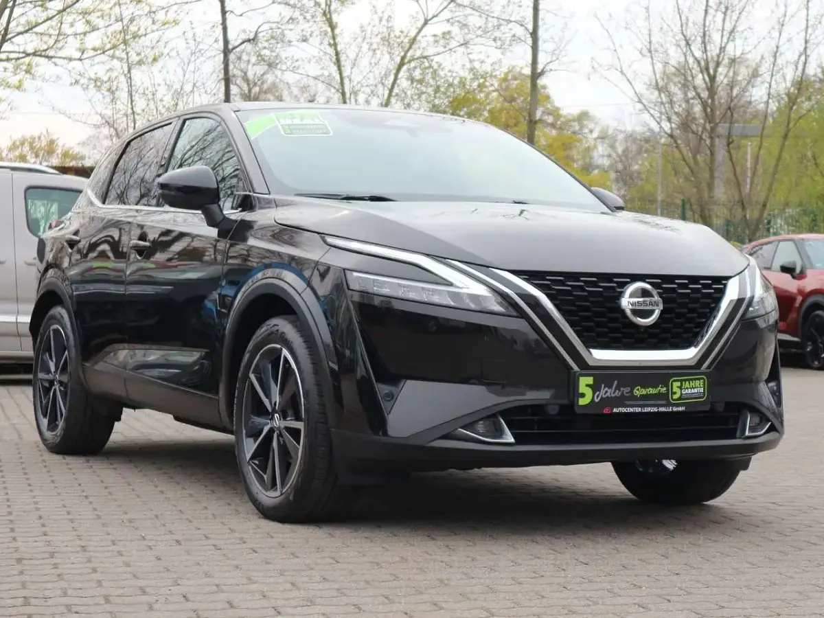 Gebraucht Nissan Qashqai Tekna 158 PS (116 kW) 2022 Black (m) SUV