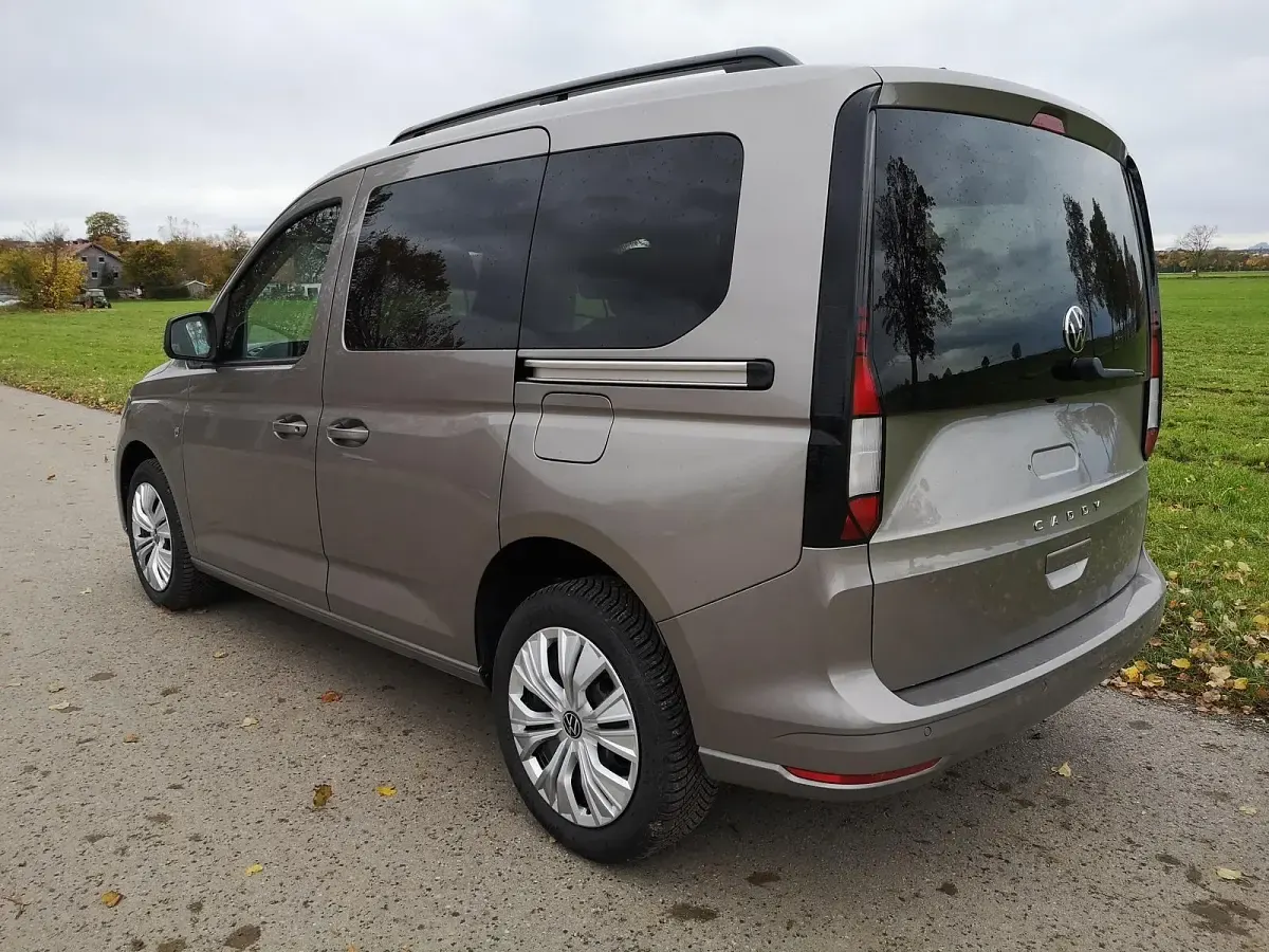 Neu VW Caddy Edition 102 PS (75 kW) 2026 Mojavebeige metallic Van / Kleinbus