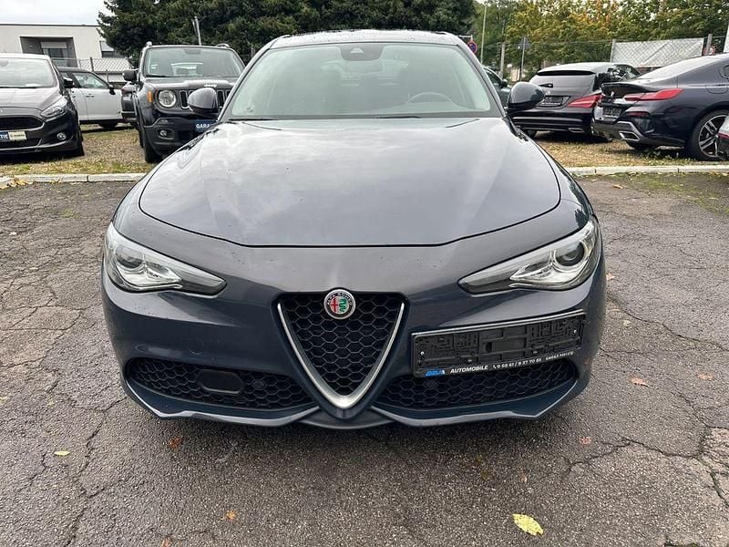 Gebraucht Alfa Romeo Giulia Veloce 209 PS (153 kW) 2018 Grau Limousine