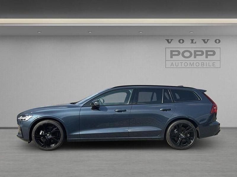 Gebraucht Volvo V60 Plus 197 PS (144 kW) 2024 Denim blue Kombi