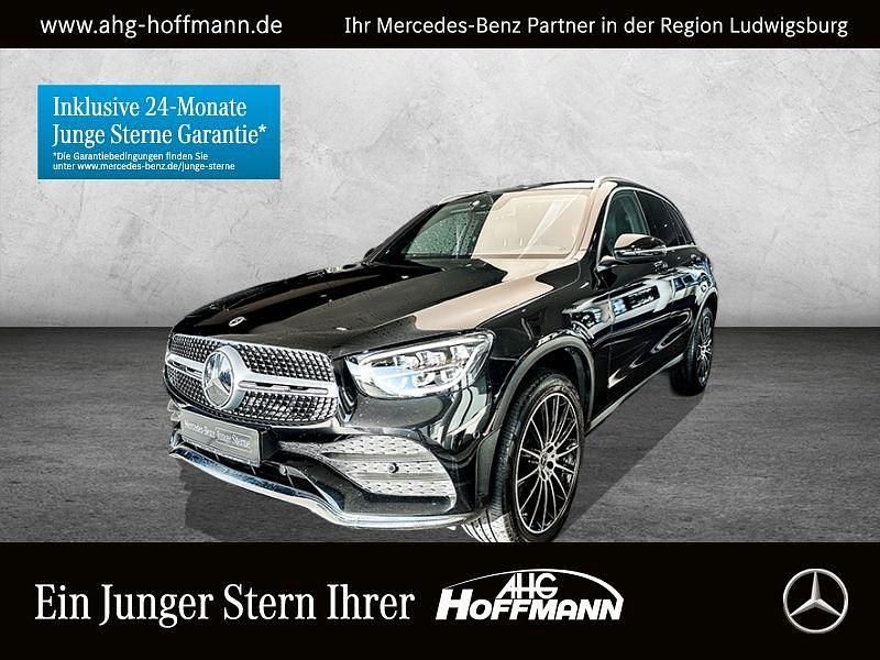 Schwarz Gebraucht 2021 Mercedes GLC300e AMG SUV | 42.720 € (Teuer) - Bild 1/4