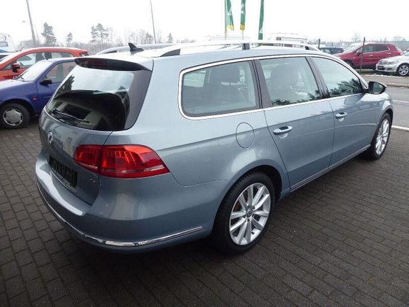Gebraucht VW Passat Highline 160 PS (117 kW) 2012 Grau Kombi