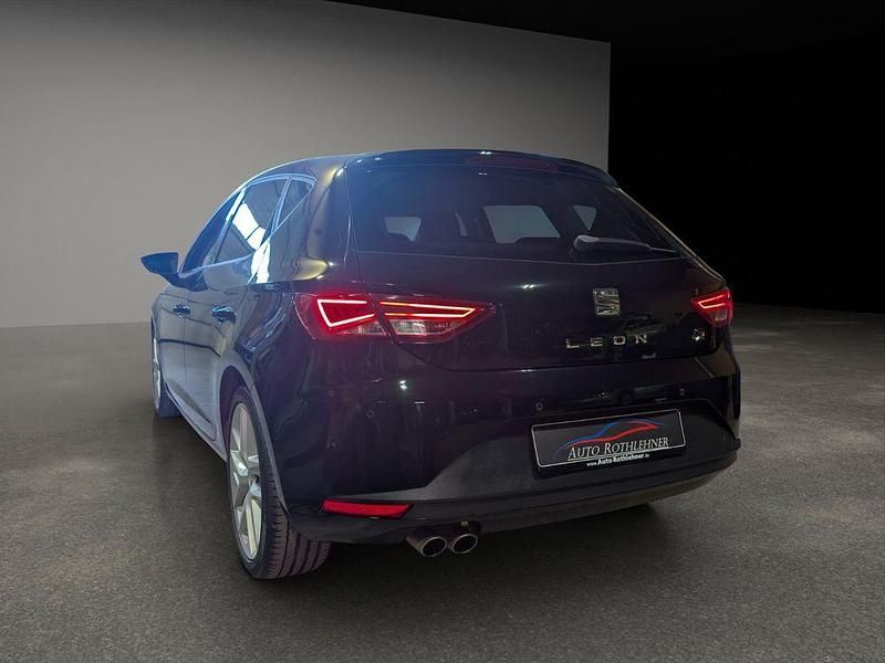 Second-hand Seat Leon FR 150 CP (110 kW) 2015 Negru Berlinǎ