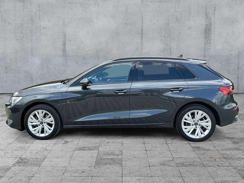 Second-hand Audi A3 Performance 204 CP (150 kW) 2025 Gri Berlinǎ