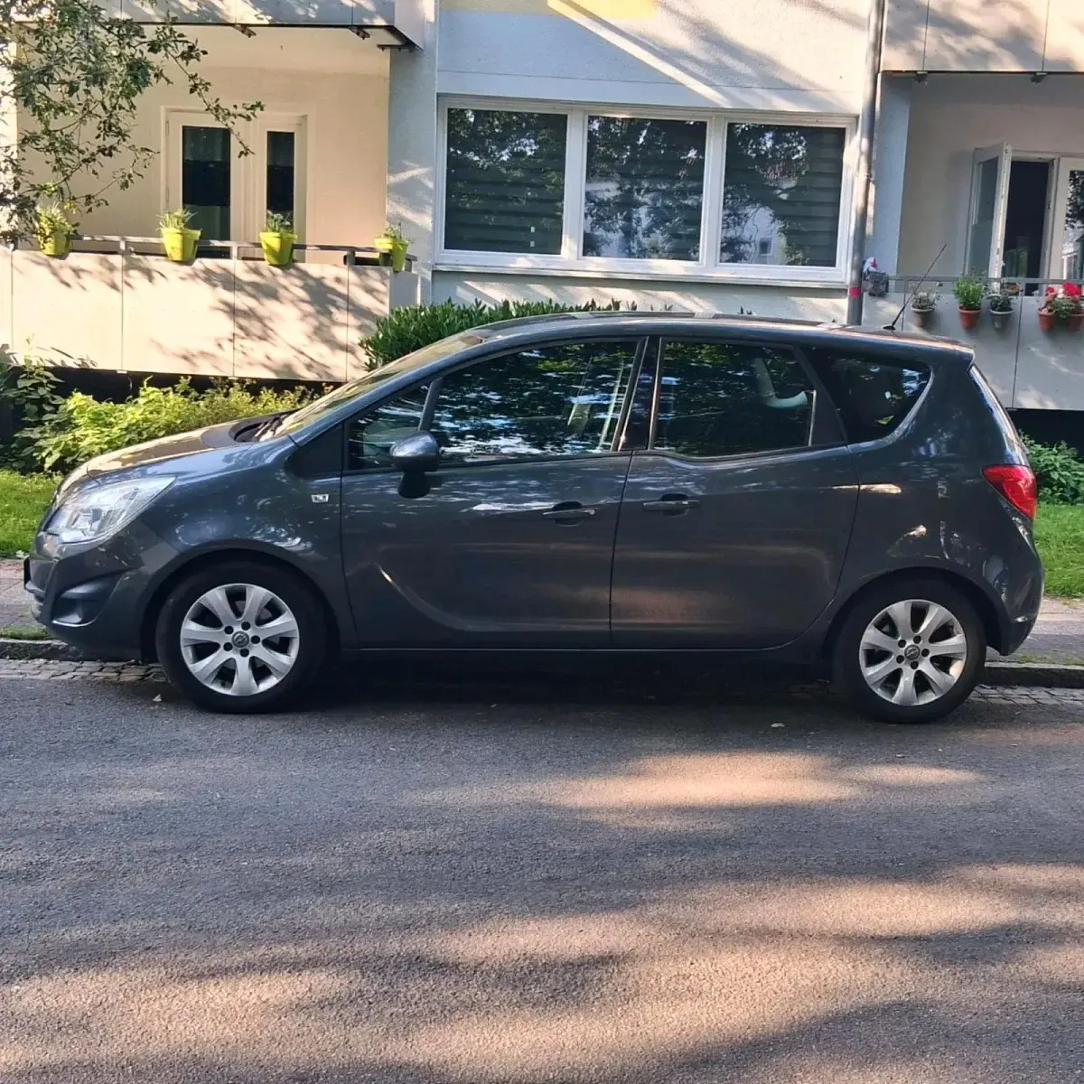 Gebraucht Opel Meriva 100 PS (73 kW) 2011 Grau Van / Kleinbus