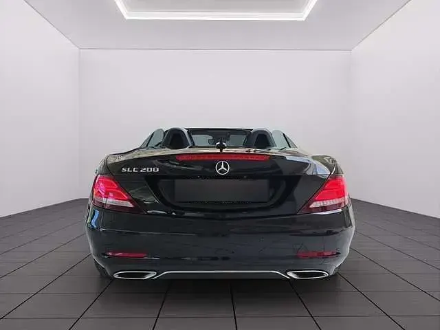 Gebraucht Mercedes SLC200 184 PS (135 kW) 2019 Schwarz metallic Cabrio