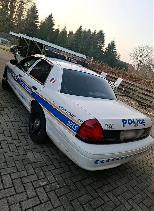 Gebraucht Ford Crown Victoria 253 PS (186 kW) 2007 Weiß Limousine
