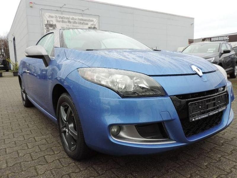 Gebraucht Renault Mégane III GT 131 PS (96 kW) 2011 Malta blue (metallic) Cabrio