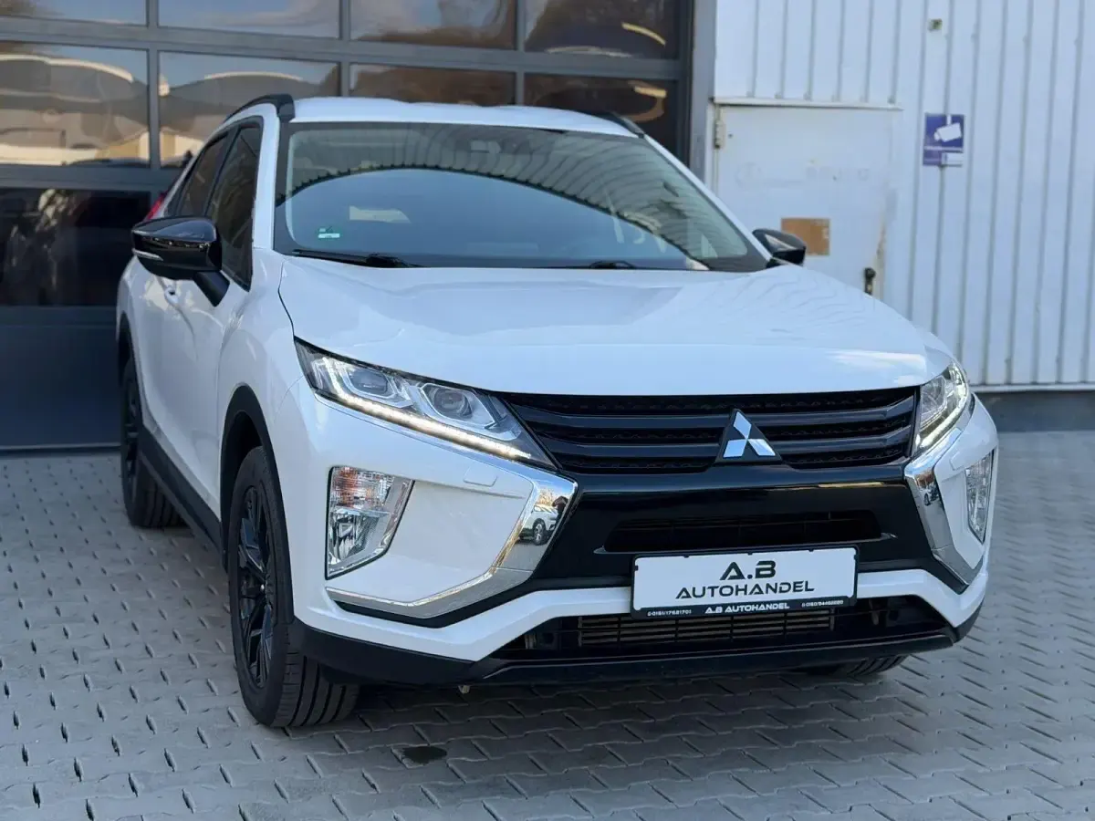 Usata Mitsubishi Eclipse Cross Active 148 CV (108 kW) 2019 Bianco SUV