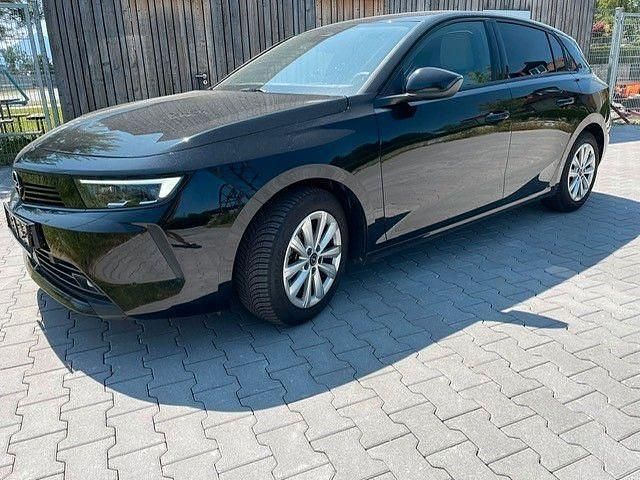 Schwarz Gebraucht 2024 Opel Astra Business Edition Limousine | 21.000 € (Superpreis) - Bild 1/4