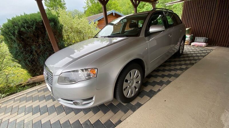 Grau Gebraucht 2007 Audi A4 Kombi | 3.333 € (Guter Preis) - Bild 1/4