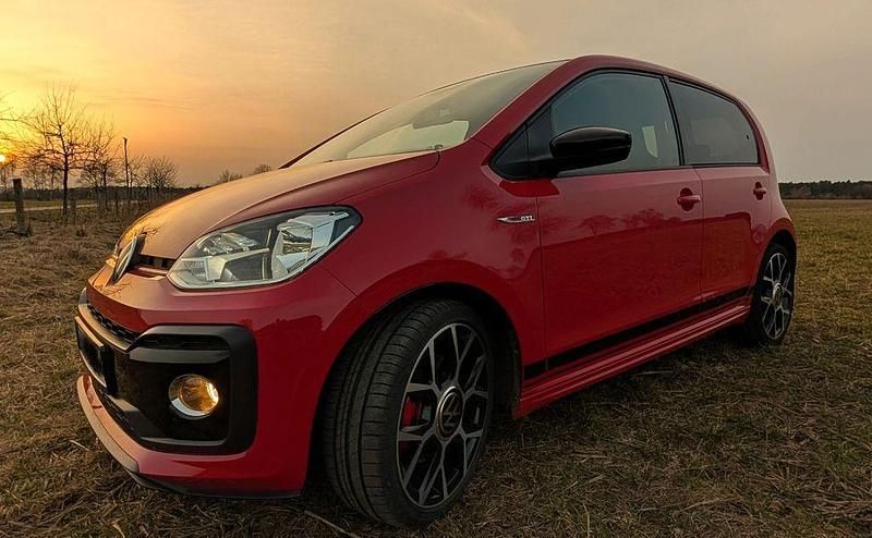Gebraucht VW up! Beats 116 PS (85 kW) 2021 Rot Kleinwagen