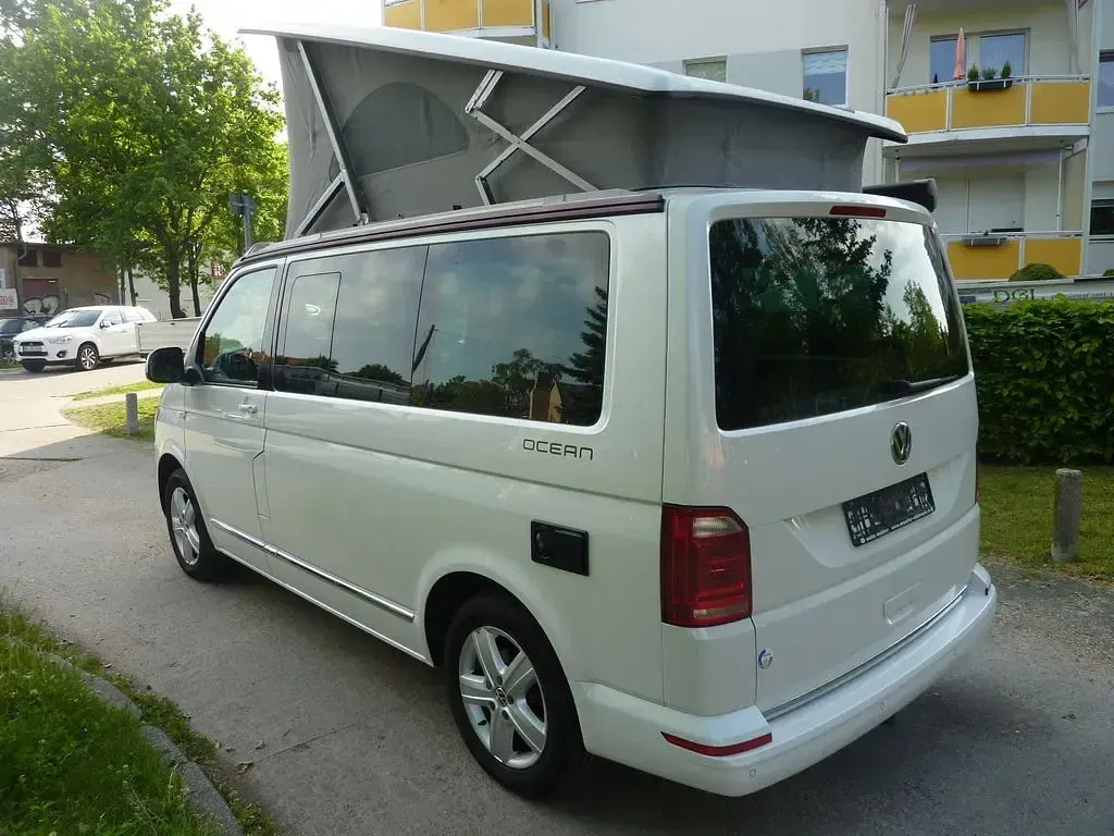 Gebraucht VW California California 204 PS (150 kW) 2018 Weiß Van