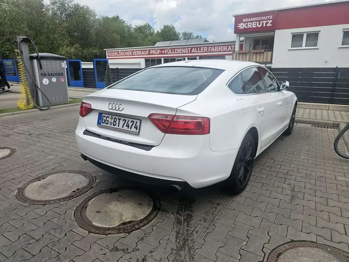 Gebraucht Audi A5 Sportback Design 170 PS (125 kW) 2012 Weiß Kleinwagen