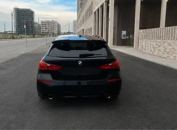 Gebraucht BMW 118 Sport Line 150 PS (110 kW) 2020 Schwarz Kleinwagen