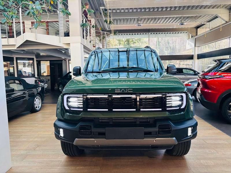 Neu Baic BJ40 234 PS (172 kW) 2026 Grün SUV