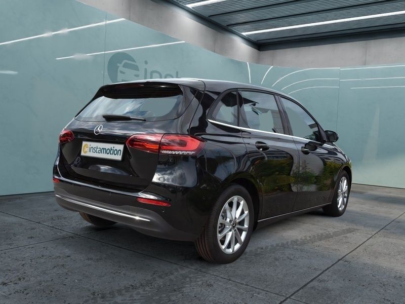Gebraucht Mercedes B200 150 PS (110 kW) 2021 Schwarz Van / Kleinbus