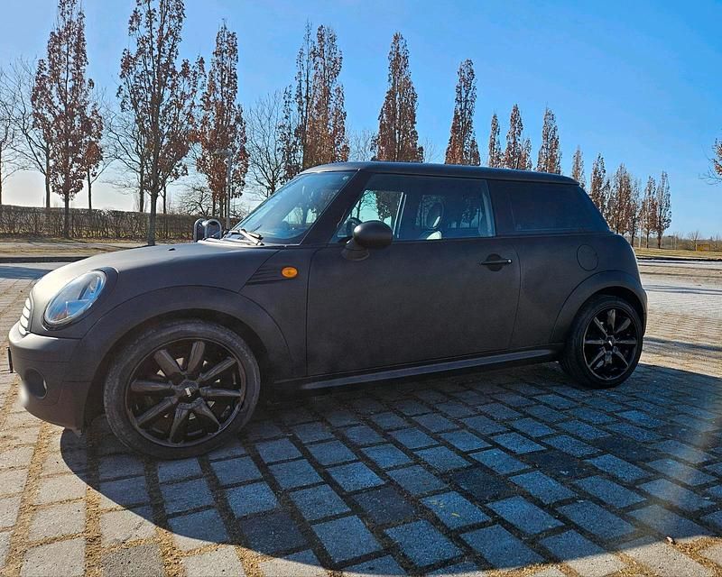 Gebraucht Mini Cooper 95 PS (69 kW) 2009 Schwarz Kleinwagen