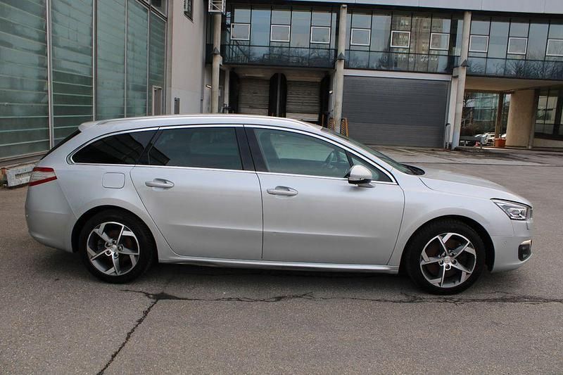 Gebraucht Peugeot 508 Allure 179 PS (131 kW) 2017 Silber Limousine